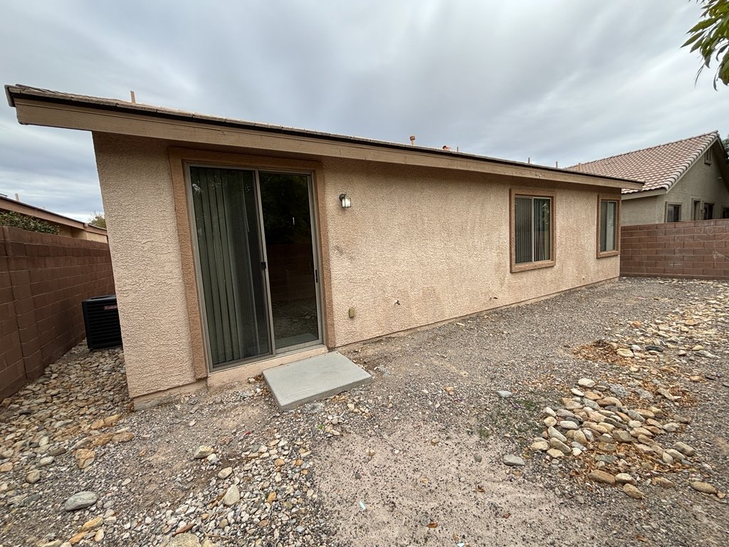 Beautiful home with casita and courtyard property image