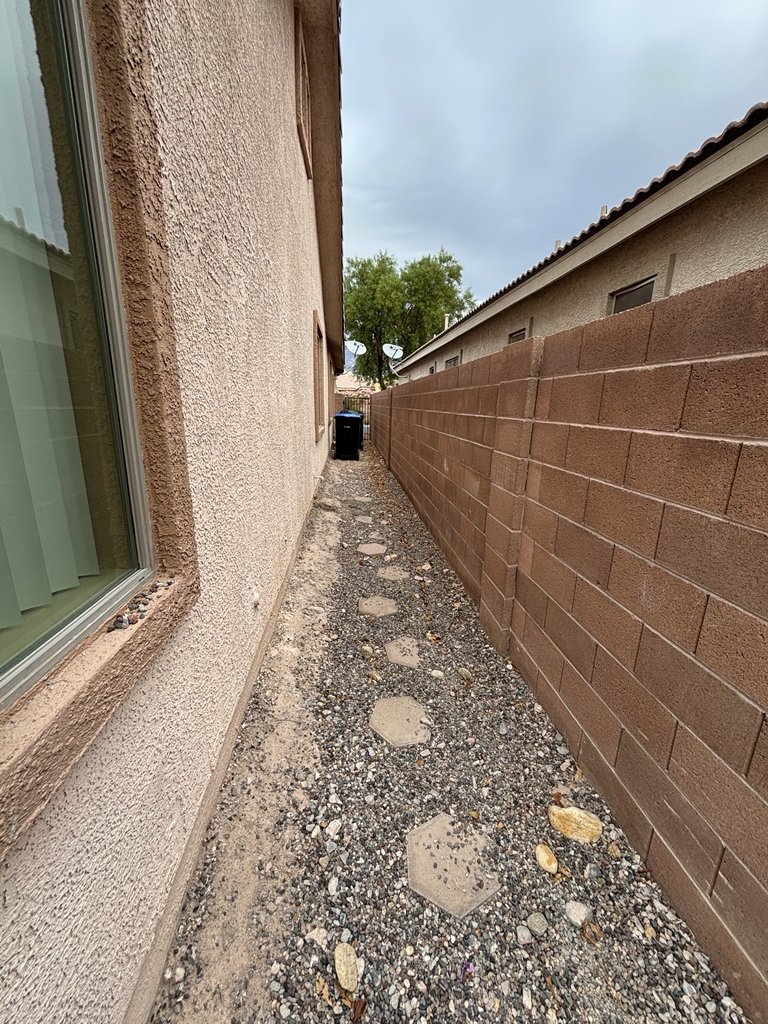 Beautiful home with casita and courtyard property image