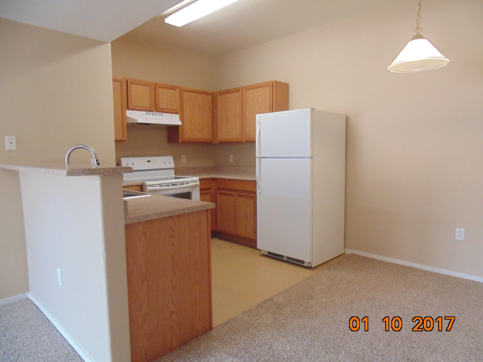 Second-floor condo near shopping entertainment property image