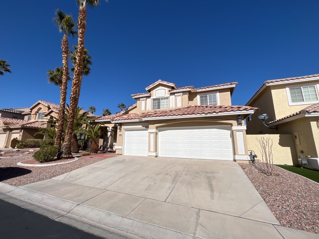 Single Family home with pool and patio property image