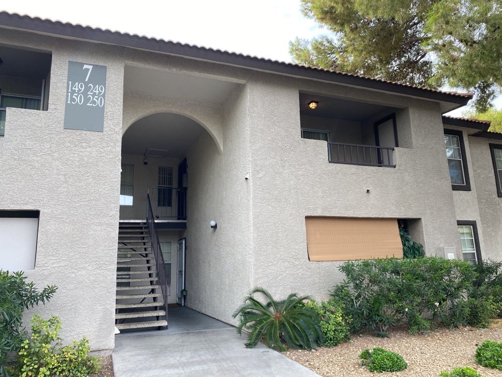 Charming Three-Bedroom Gated Retreat property image