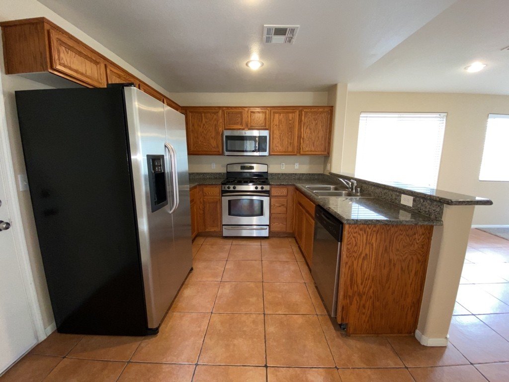Spacious Three-Bedroom Home in Desirable Las Vegas Neighborhood property image