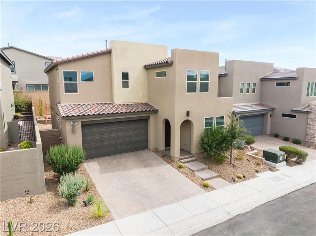 Elegant Two-Story Henderson Home with Sophisticated, Spacious Living property image