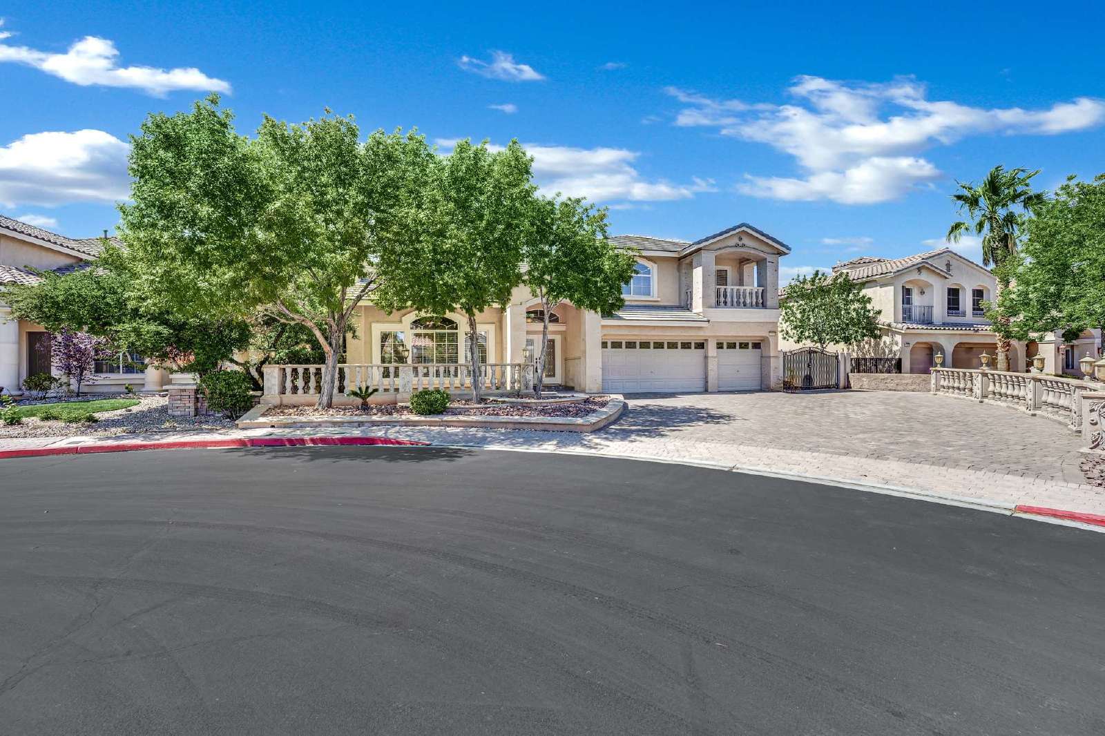 Beautifully updated luxury home with pool in Southern Highlands property image