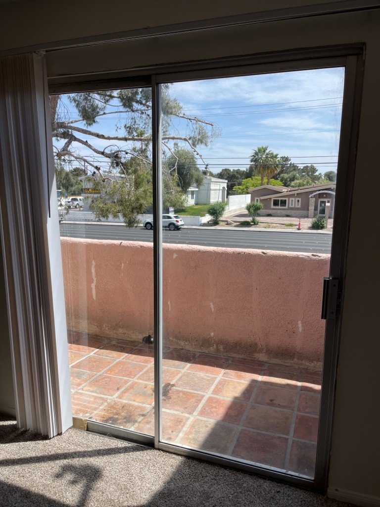 Centrally located townhome near Strip property image